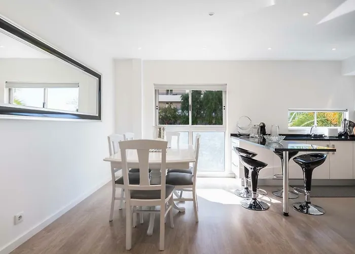 Pita By Madeira * פונשל